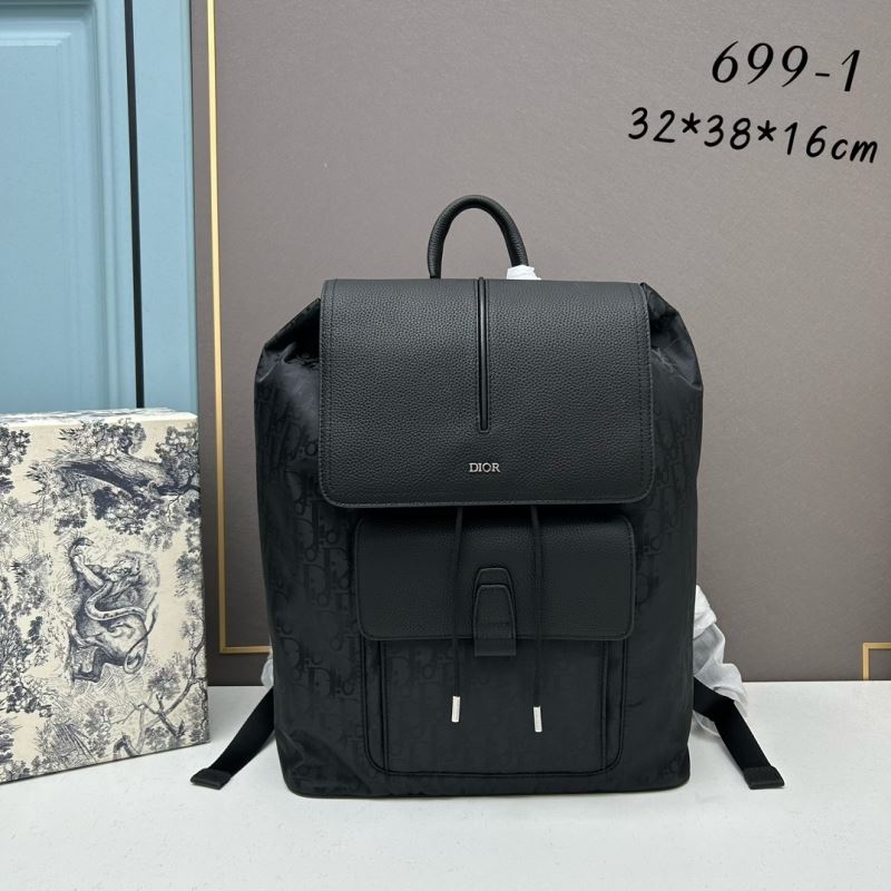 D*or backpacks